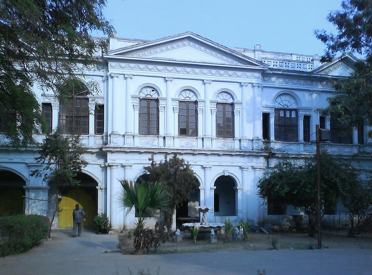 Purani Haveli (Nizam's Museum)